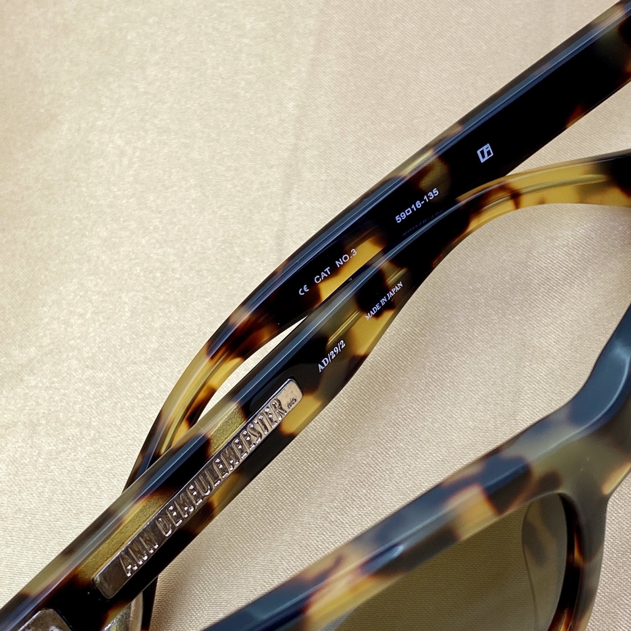 Ann Demeulemeester Ladies Sunglasses Cat Eye Tortoise Shell and Brown