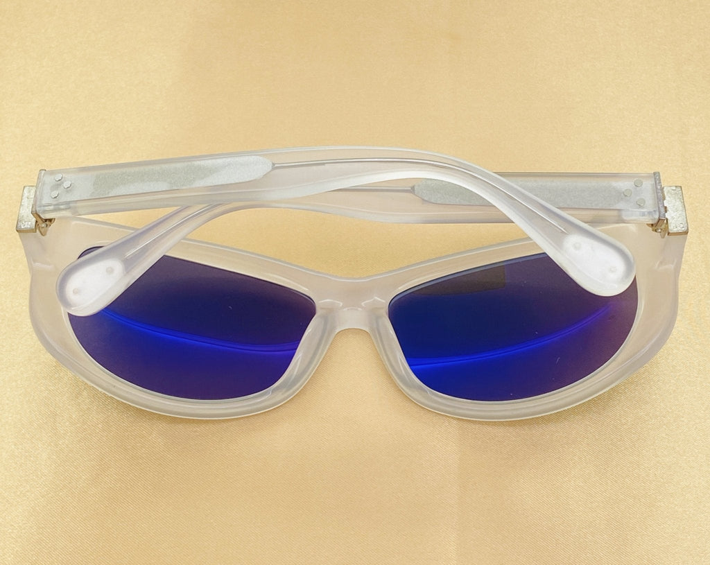Ann Demeulemeester Ladies Sunglasses Cat Eye White and Grey