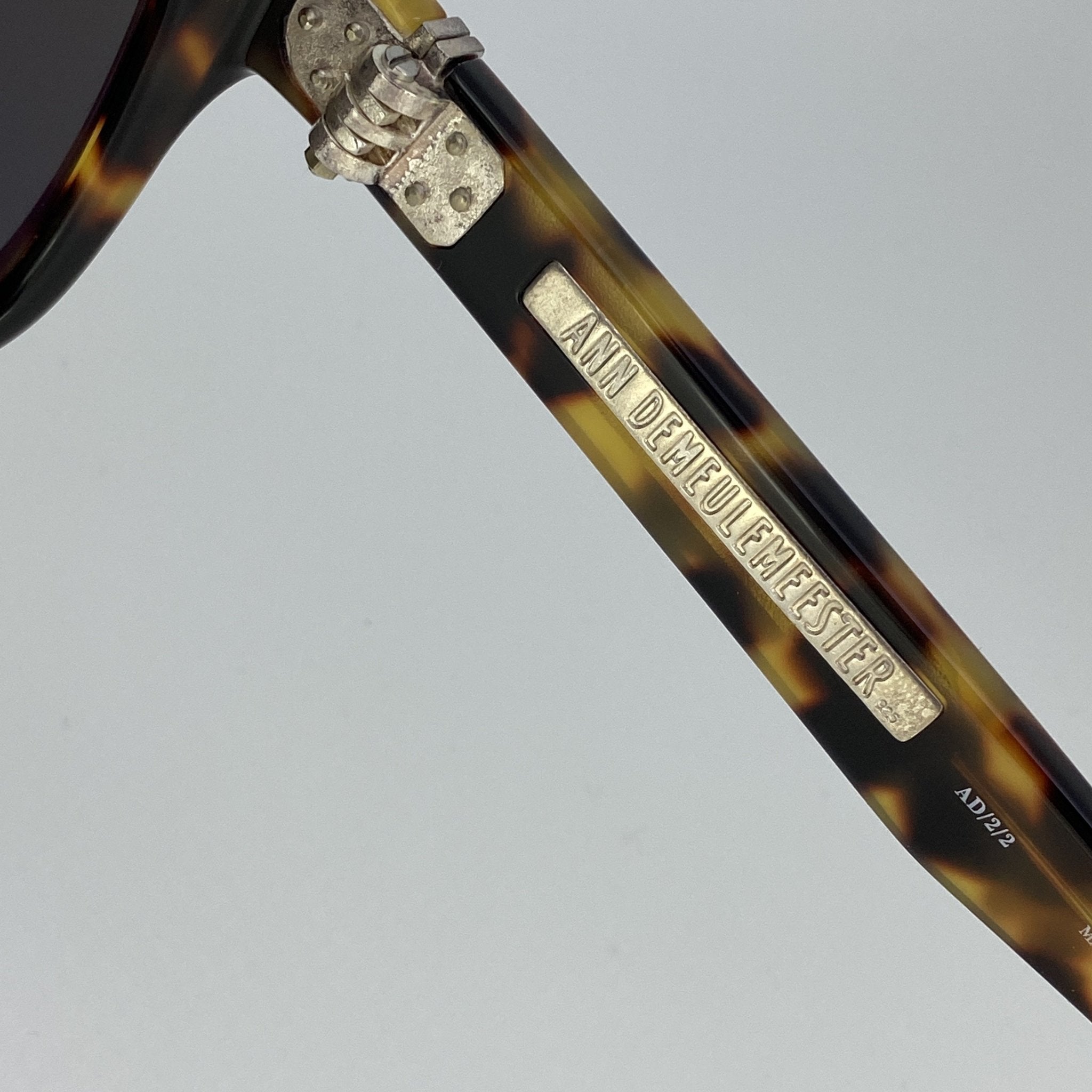 Ann Demeulemeester Men's Sunglasses Flat Top Tortoise and Grey