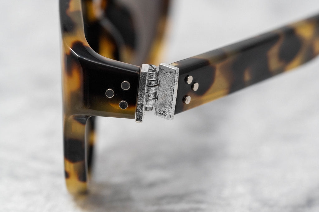 Ann Demeulemeester Men's Sunglasses Flat Top Tortoise Shell and Grey