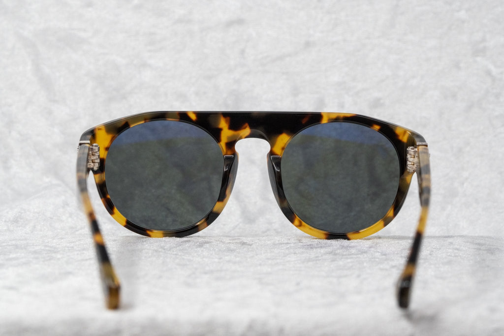 Ann Demeulemeester Men's Sunglasses Flat Top Tortoise Shell and Grey
