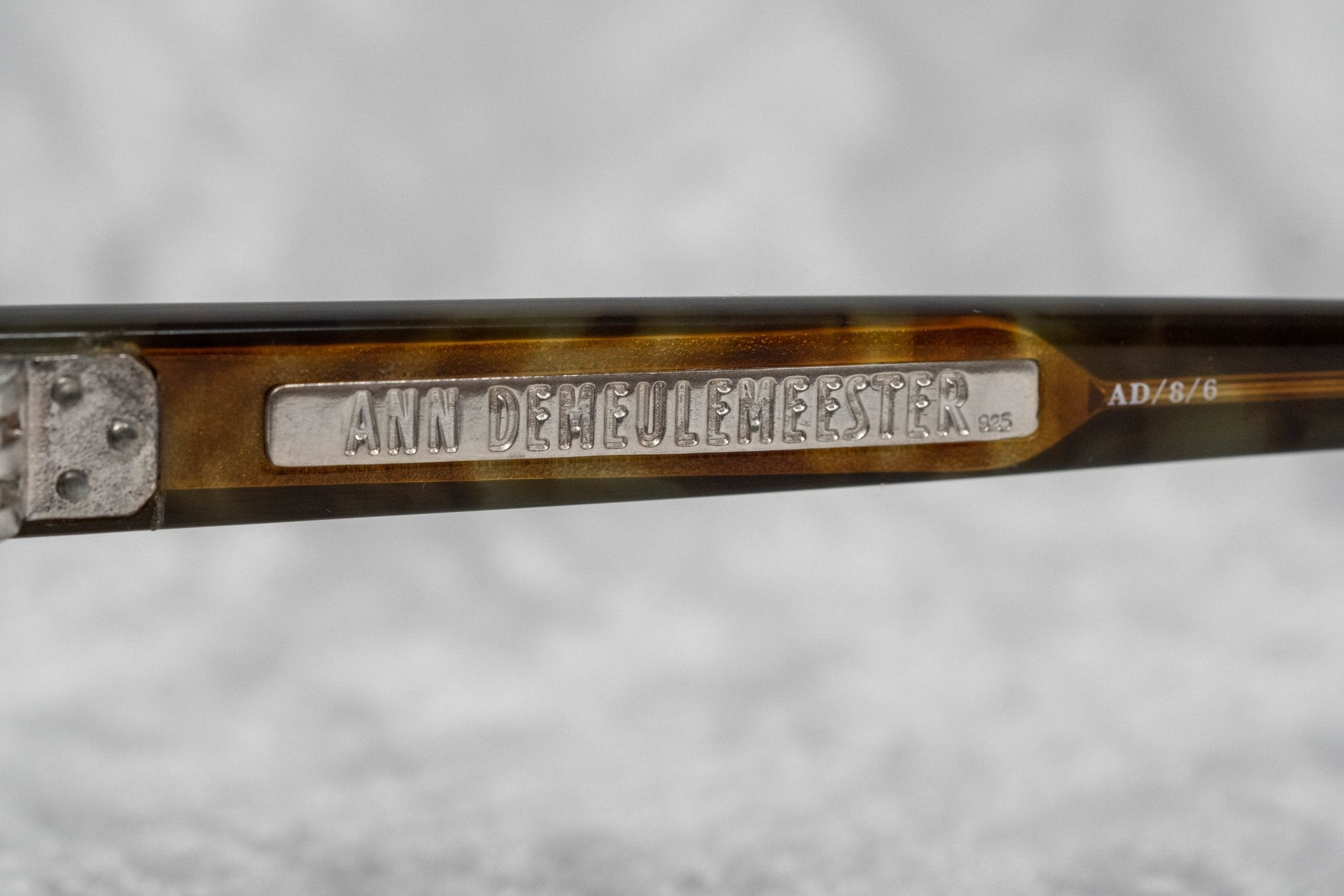 Ann Demeulemeester Ladies Sunglasses Oval Black and Brown Graduated