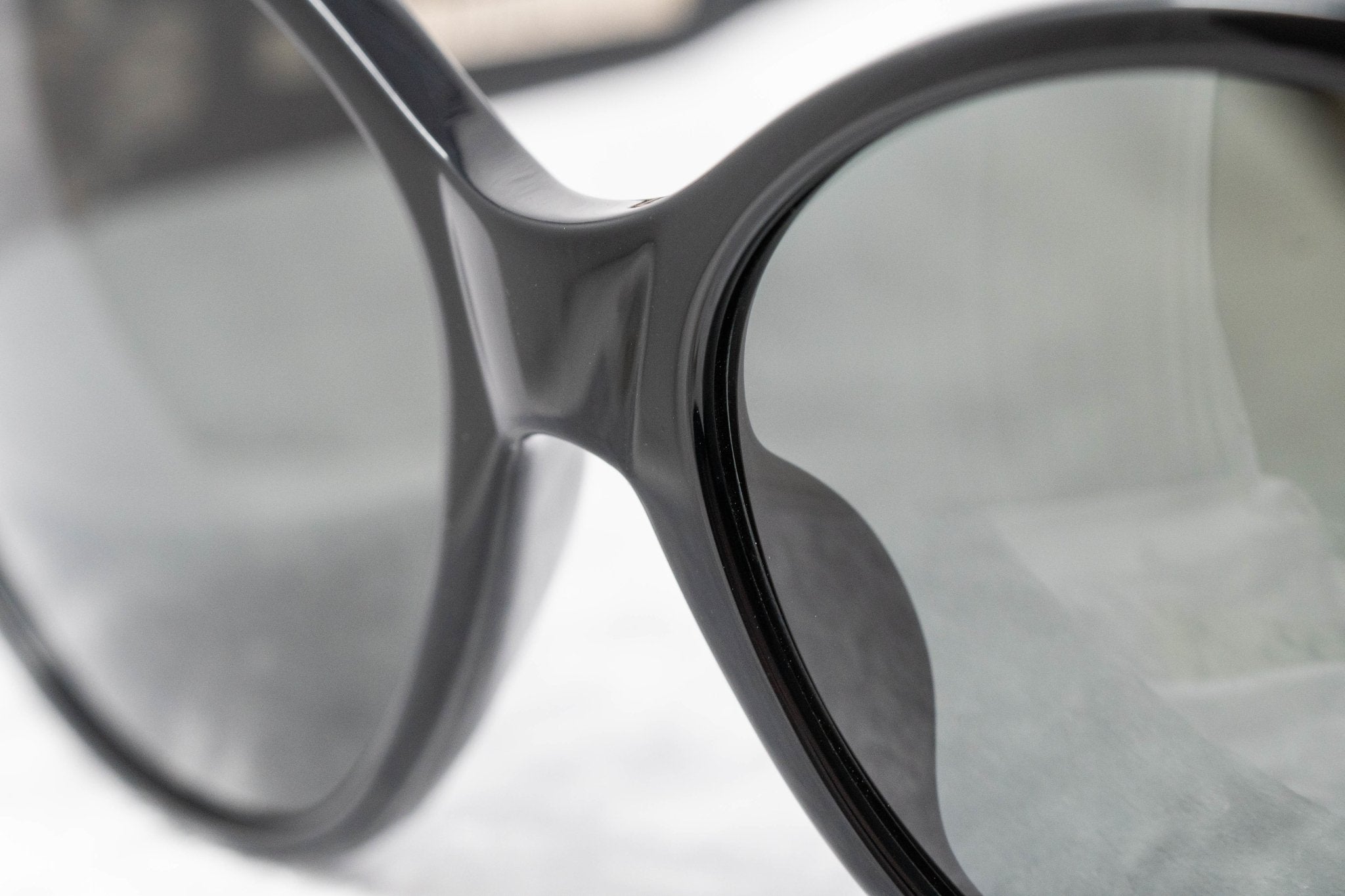 Ann Demeulemeester Ladies Sunglasses Oversized Black and Grey