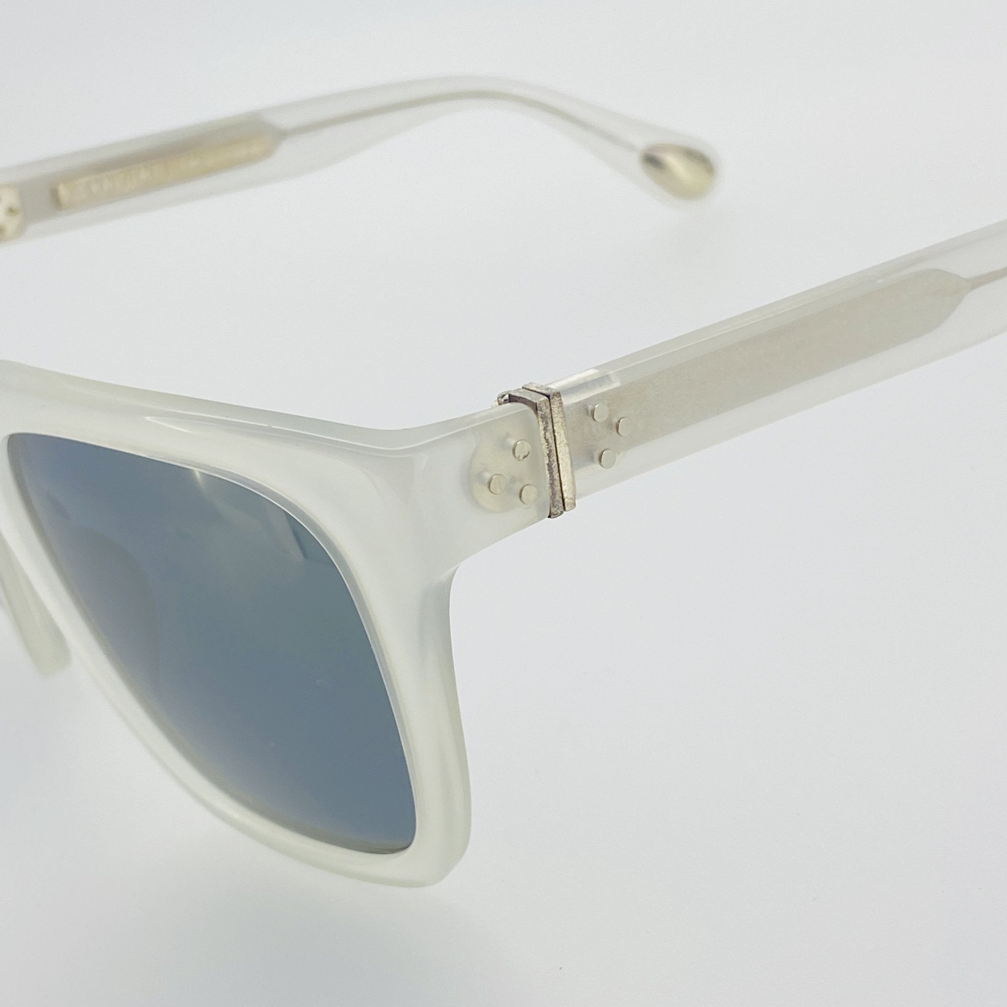 Ann Demeulemeester Sunglasses Oversized White and Solid Grey