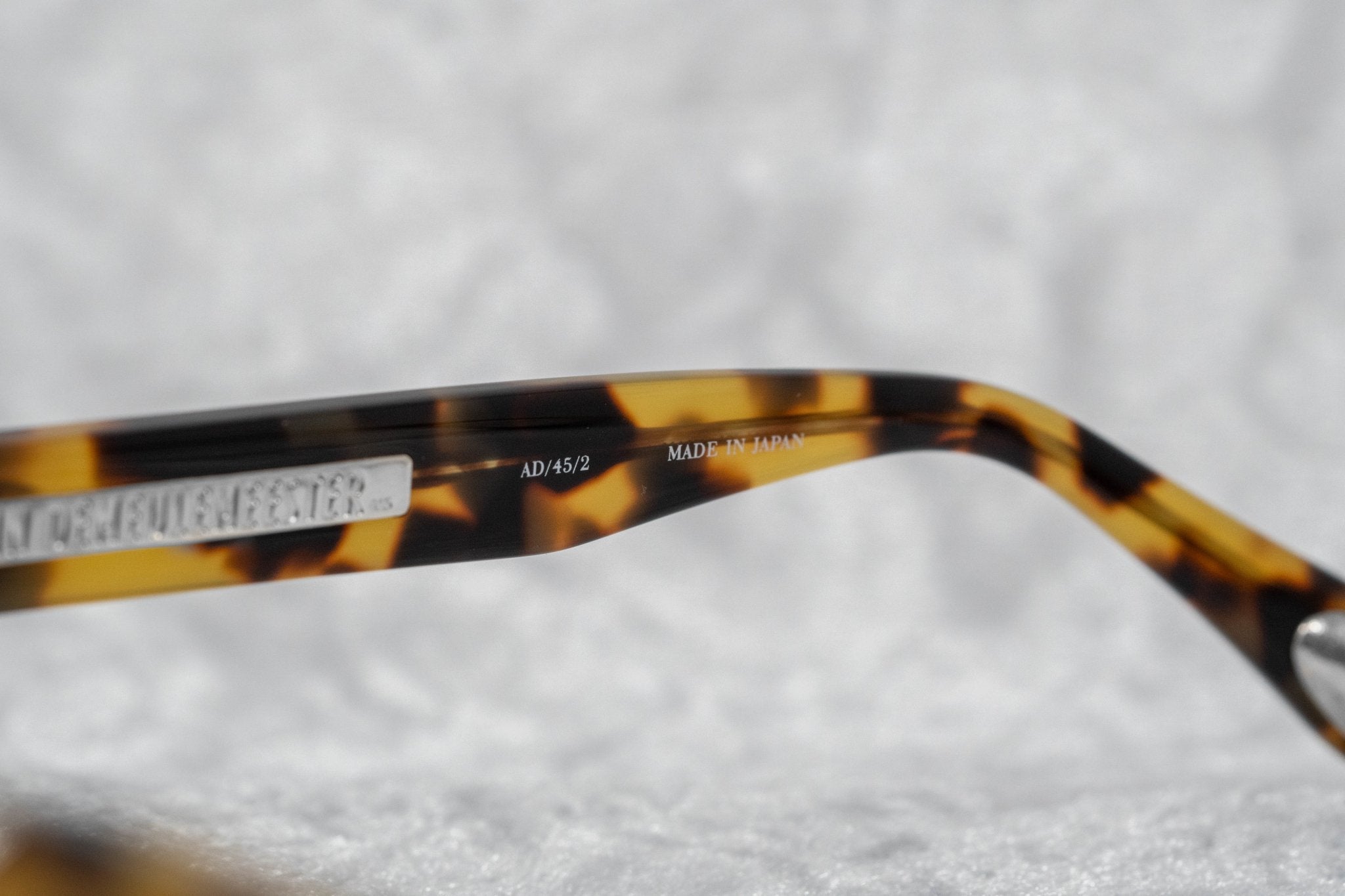 Ann Demeulemeester Sunglasses Round Tortoise Shell Titanium with Brown