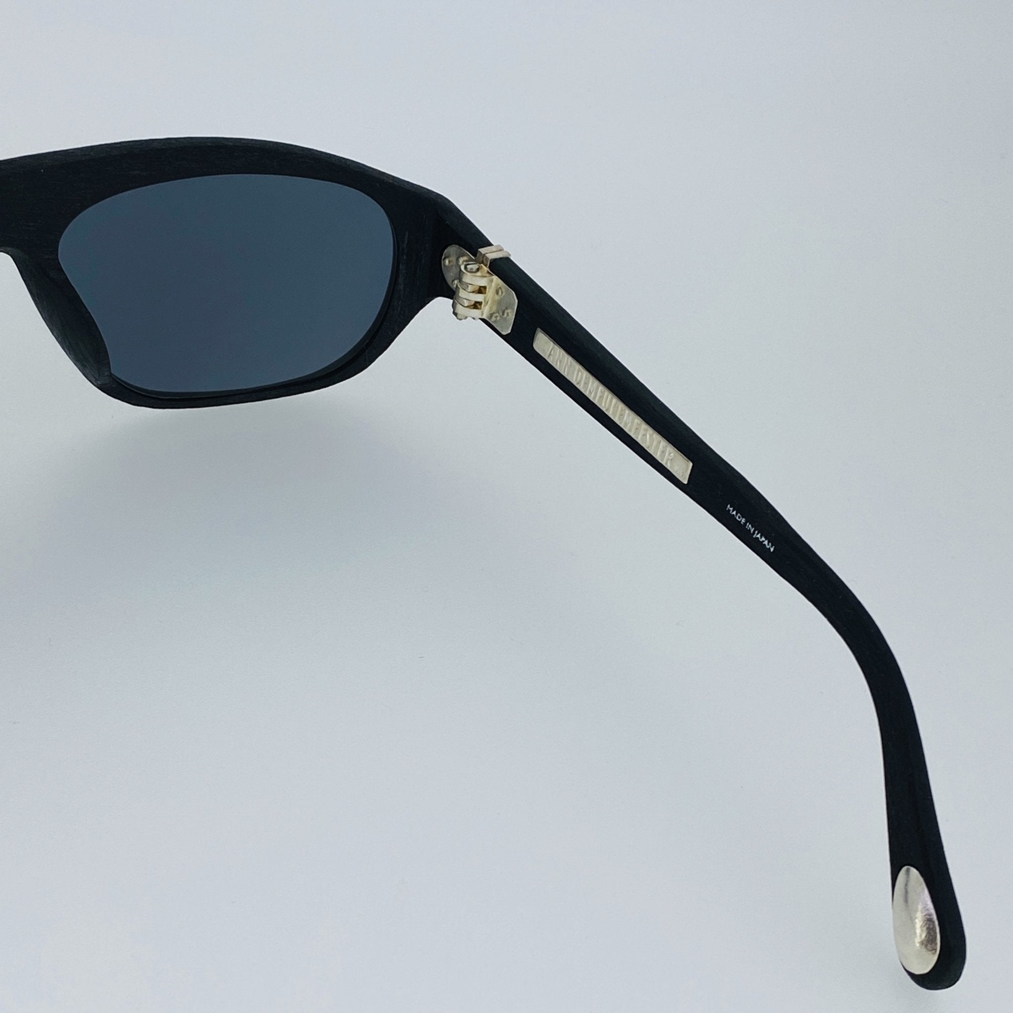 Ann Demeulemeester Men's Sunglasses Flat Top Black and Grey Mirror