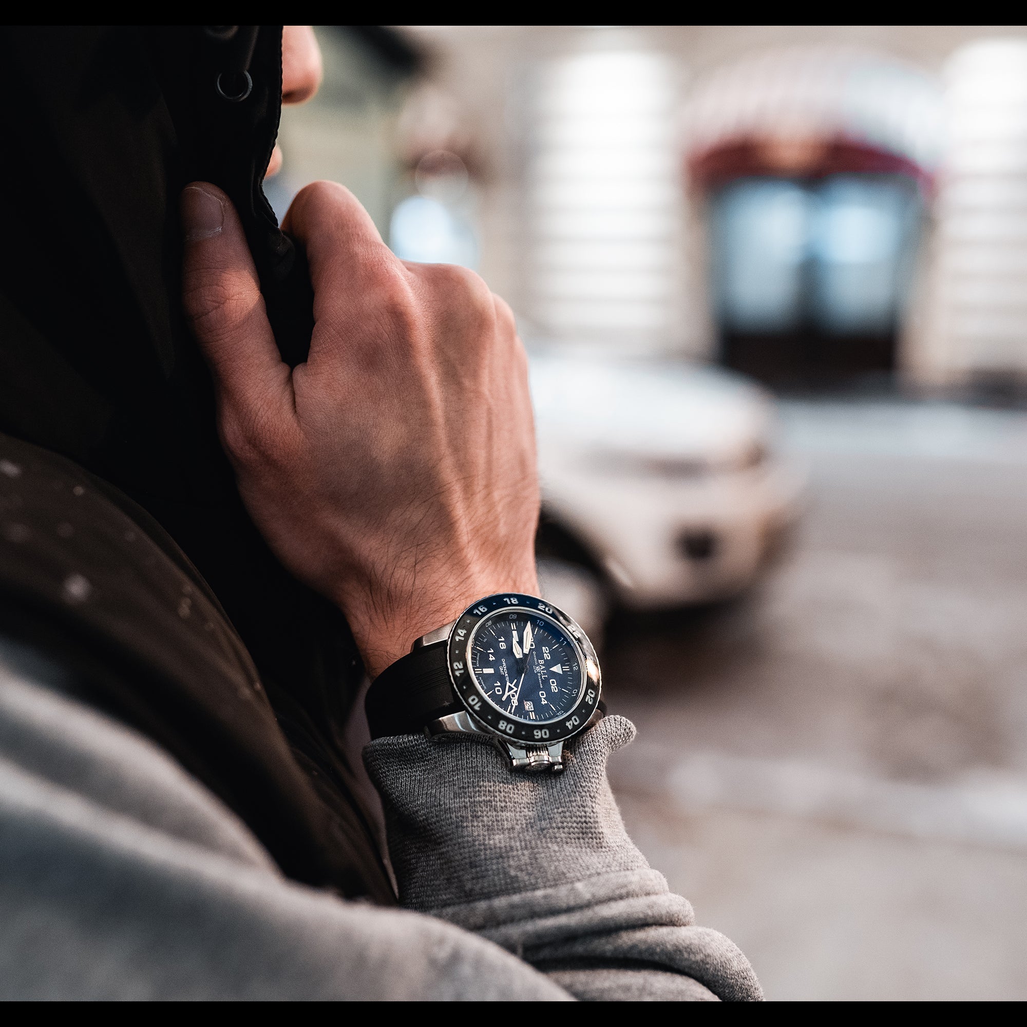 Ball Engineer Hydrocarbon AeroGMT II Men's Blue Watch