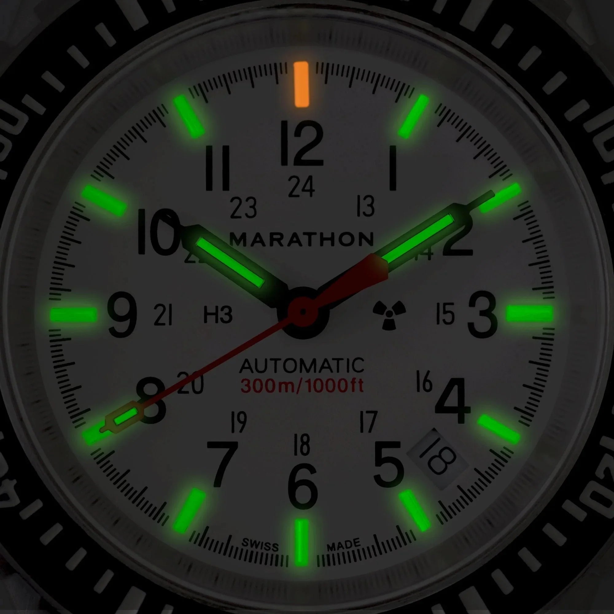 Marathon Arctic Edition Large Diver's Automatic (GSAR) - 41mm White Dial No Government Markings Stainless Steel WW194006BRACE-WD