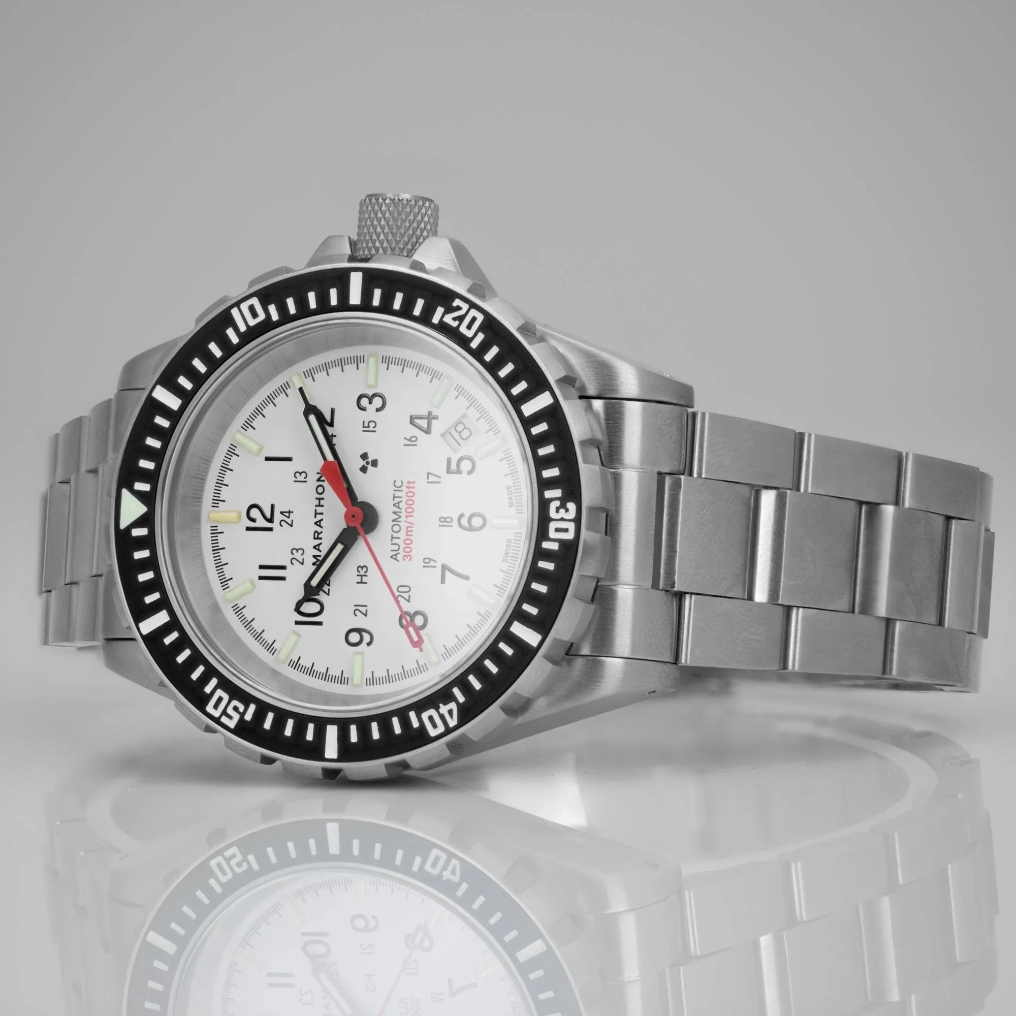 Marathon Arctic Edition Large Diver's Automatic (GSAR) - 41mm White Dial No Government Markings Stainless Steel WW194006BRACE-WD