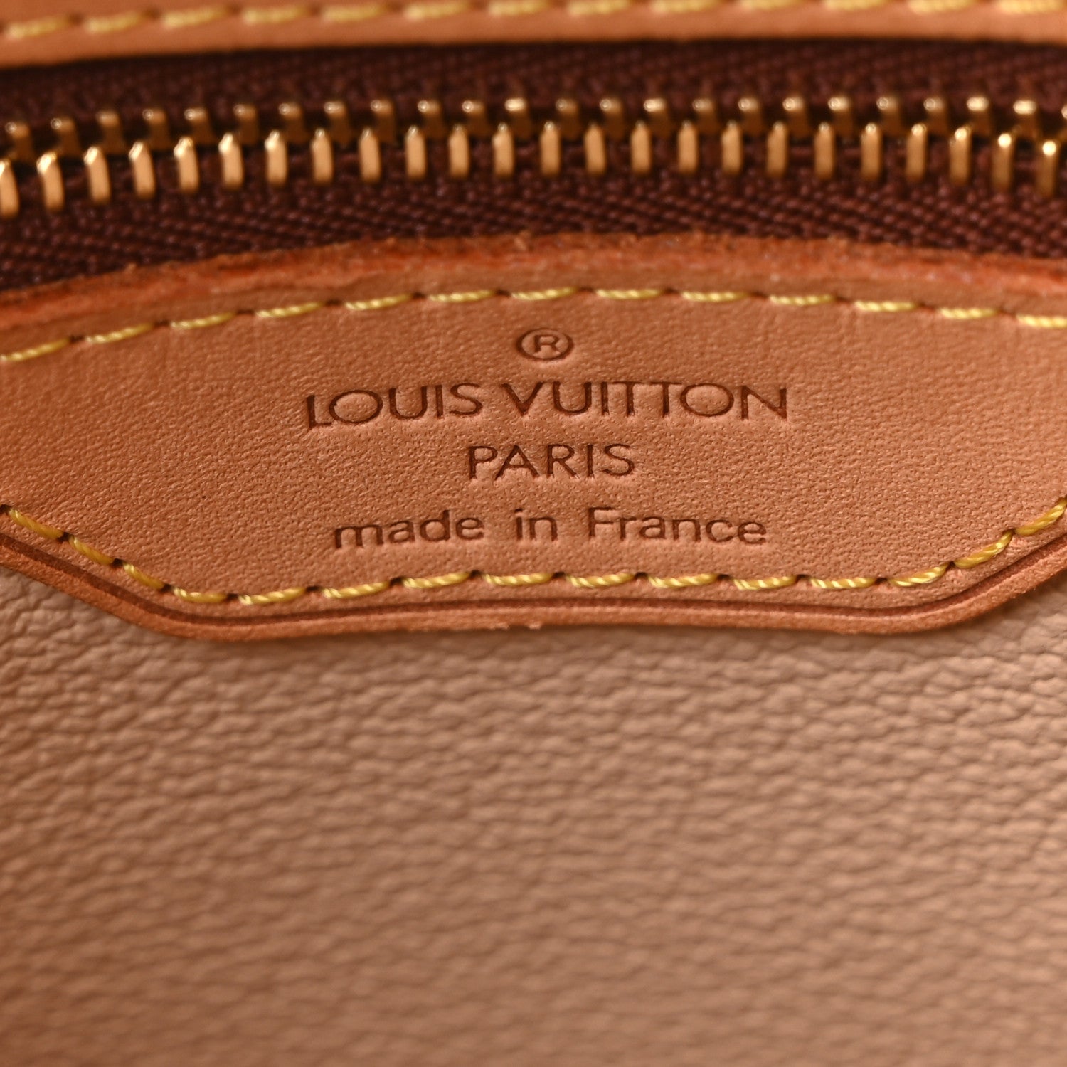 Monogram Petit Bucket 23