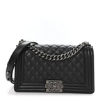 Caviar Quilted Medium Boy Flap Black