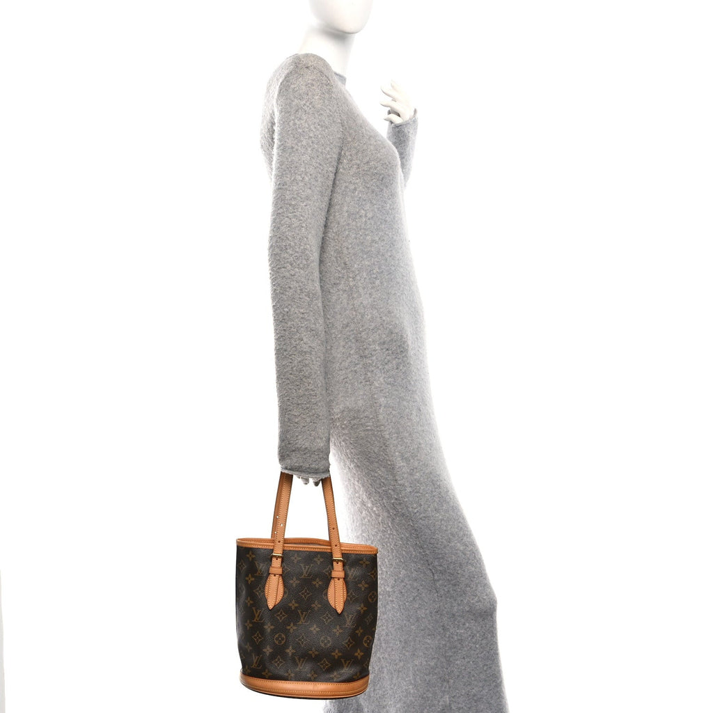 Monogram Petit Bucket 23