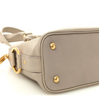 Calfskin Medium Muse Mink