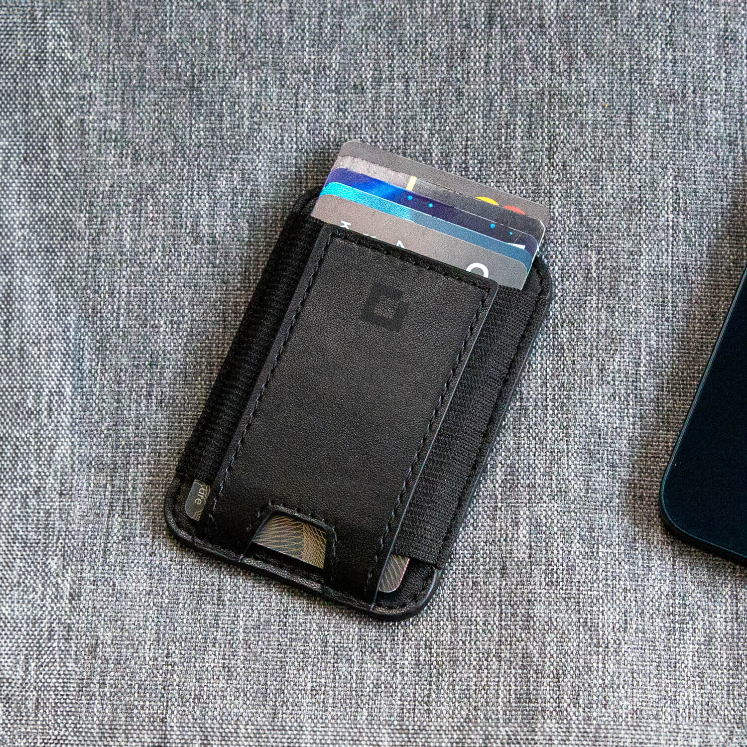 MAGSAFE Black Full-Grain Leather Wallet with RFID Protection and Magnetic Features - Black