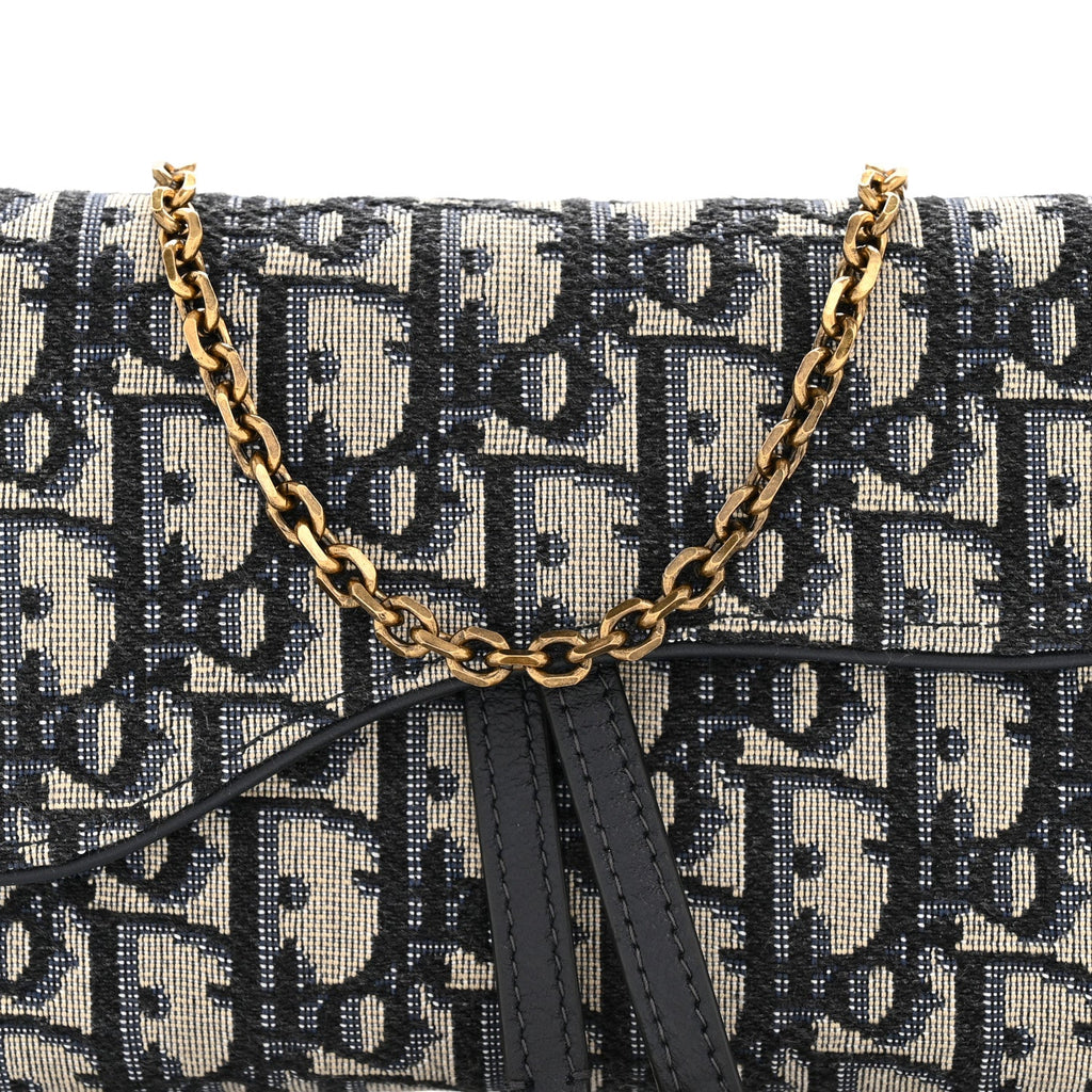 Oblique Saddle Chain Long Wallet Blue