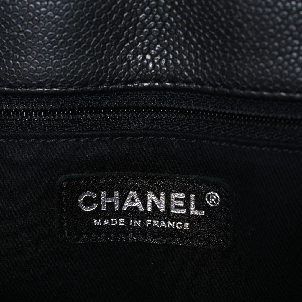 Metallic Grained Calfskin Medium Woven Chain Shopping Bag Black