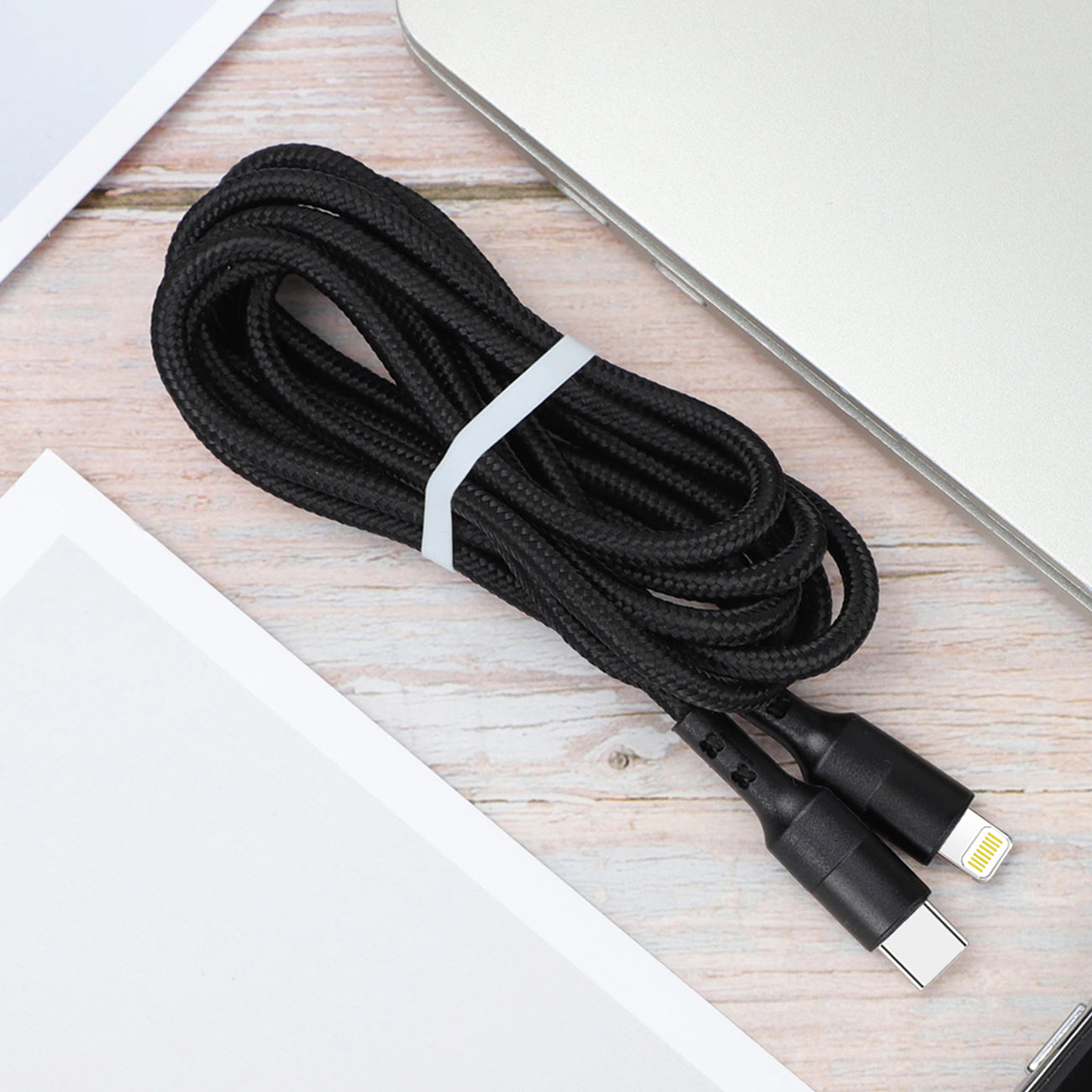 Power Delivery Usb-C To 8-Pin Fast Charging & Sync Nylon-Braided 5Ft Cable In Black