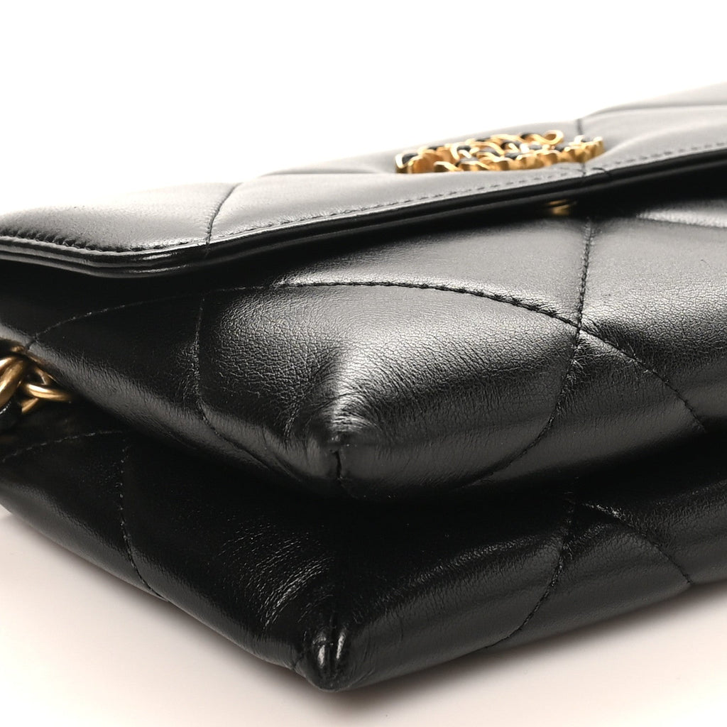Lambskin Quilted Chanel 19 Flap Clutch Black