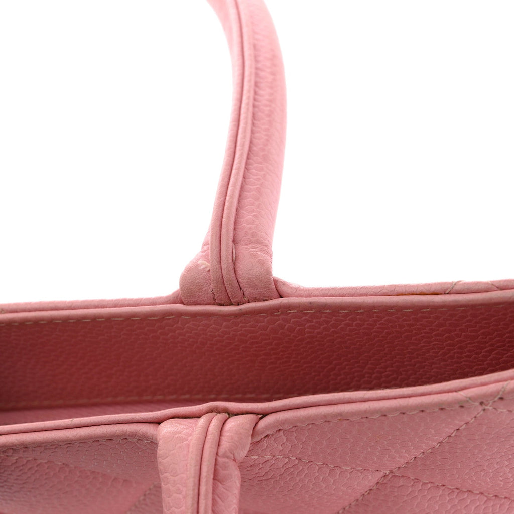 Caviar Medallion CC Tote Light Pink