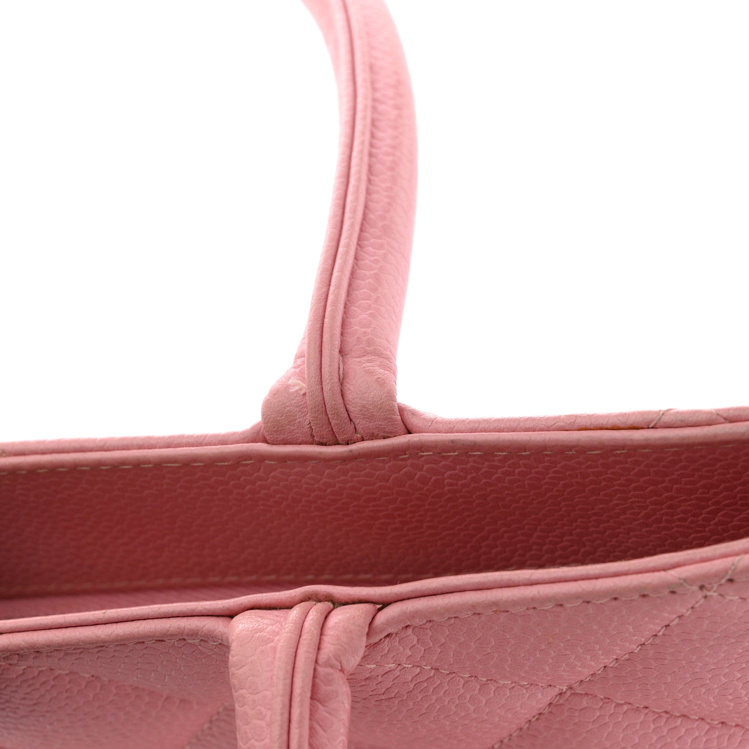 Caviar Medallion CC Tote Light Pink