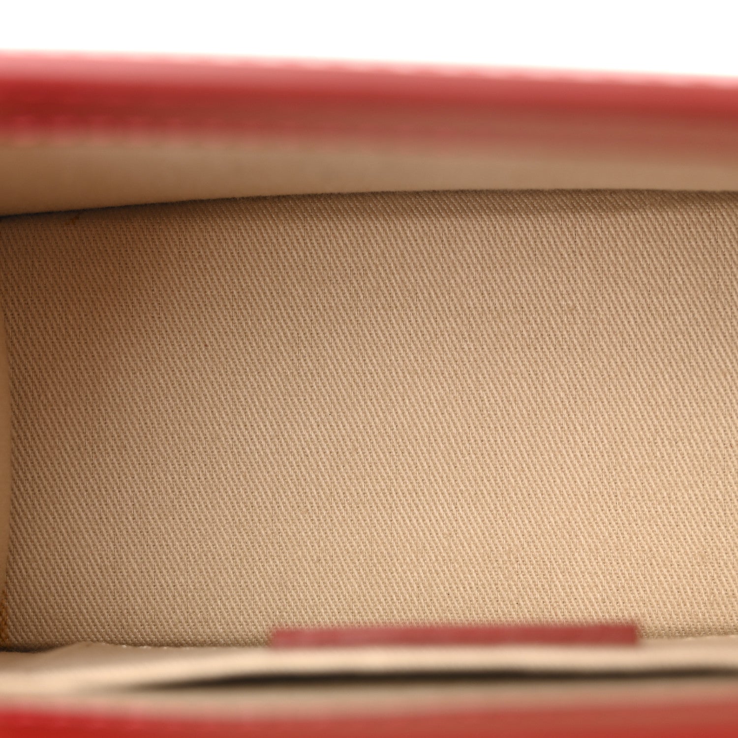 Glazed Calfskin Le Chiquito Boucle Moyen Red