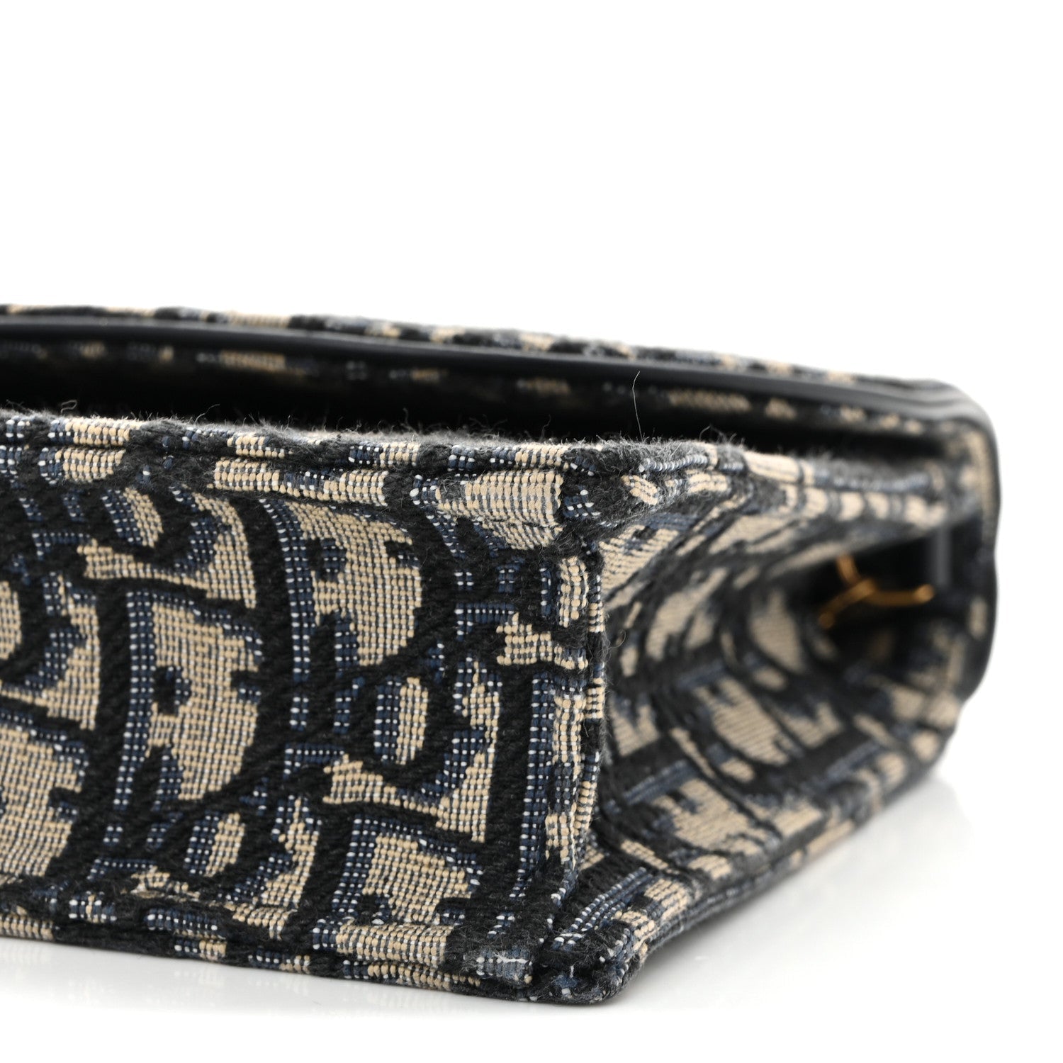 Oblique Saddle Chain Pouch Blue