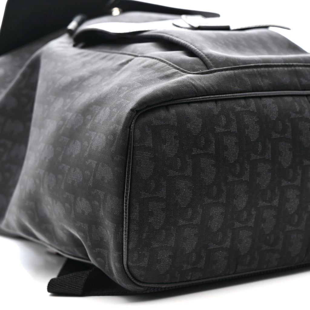 Oblique Motion Backpack Black