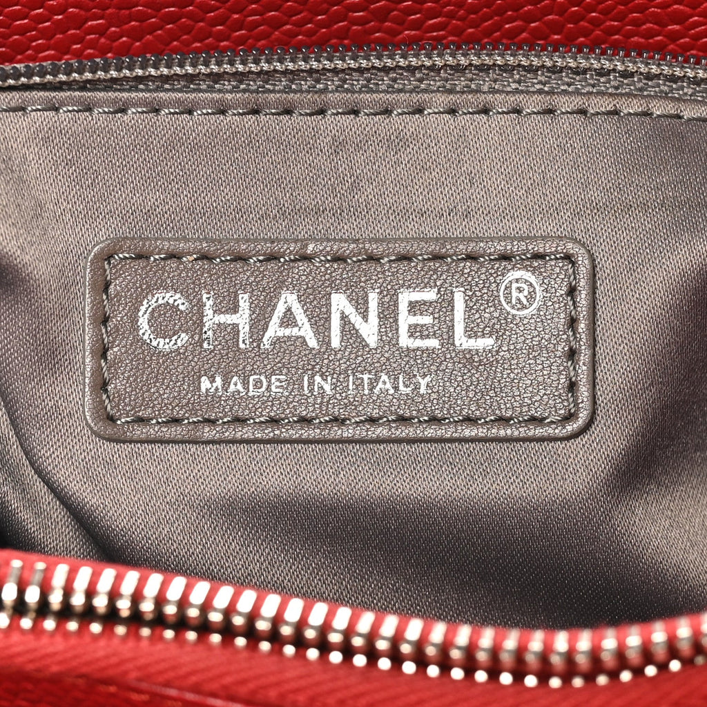 Caviar Quilted Grand Shopping Tote GST Red
