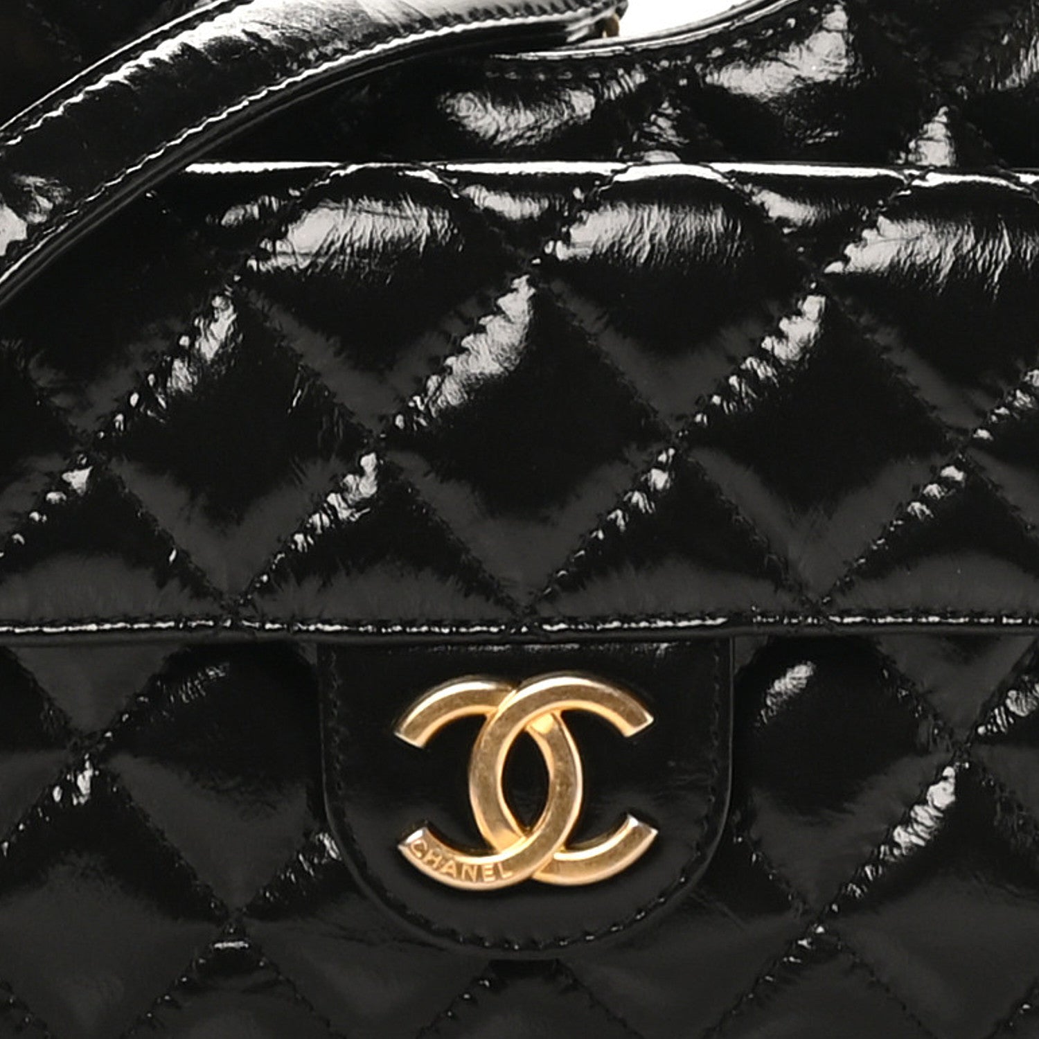Shiny Crumpled Calfskin Quilted Small Wavy CC Hobo Black