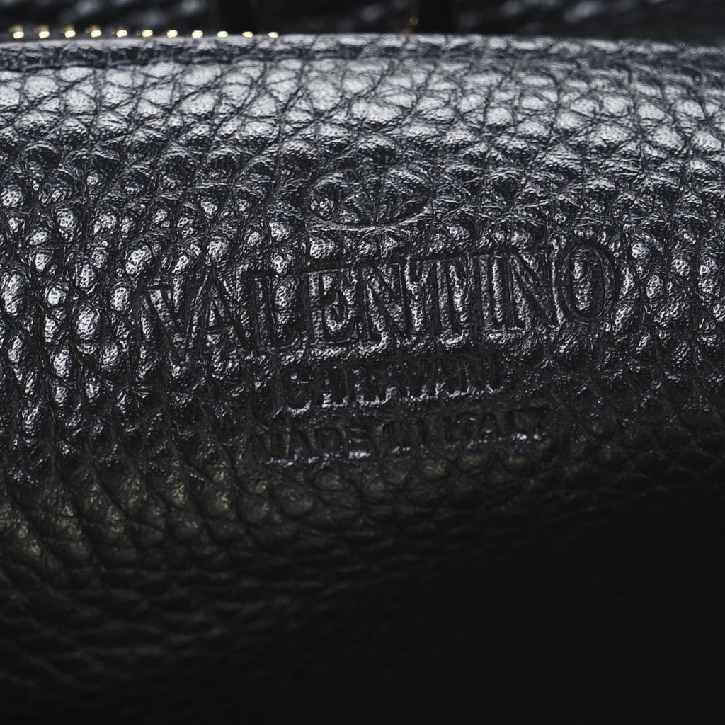 Pebbled Calfskin Mini Rockstud Flip-Lock Messenger Bag Black