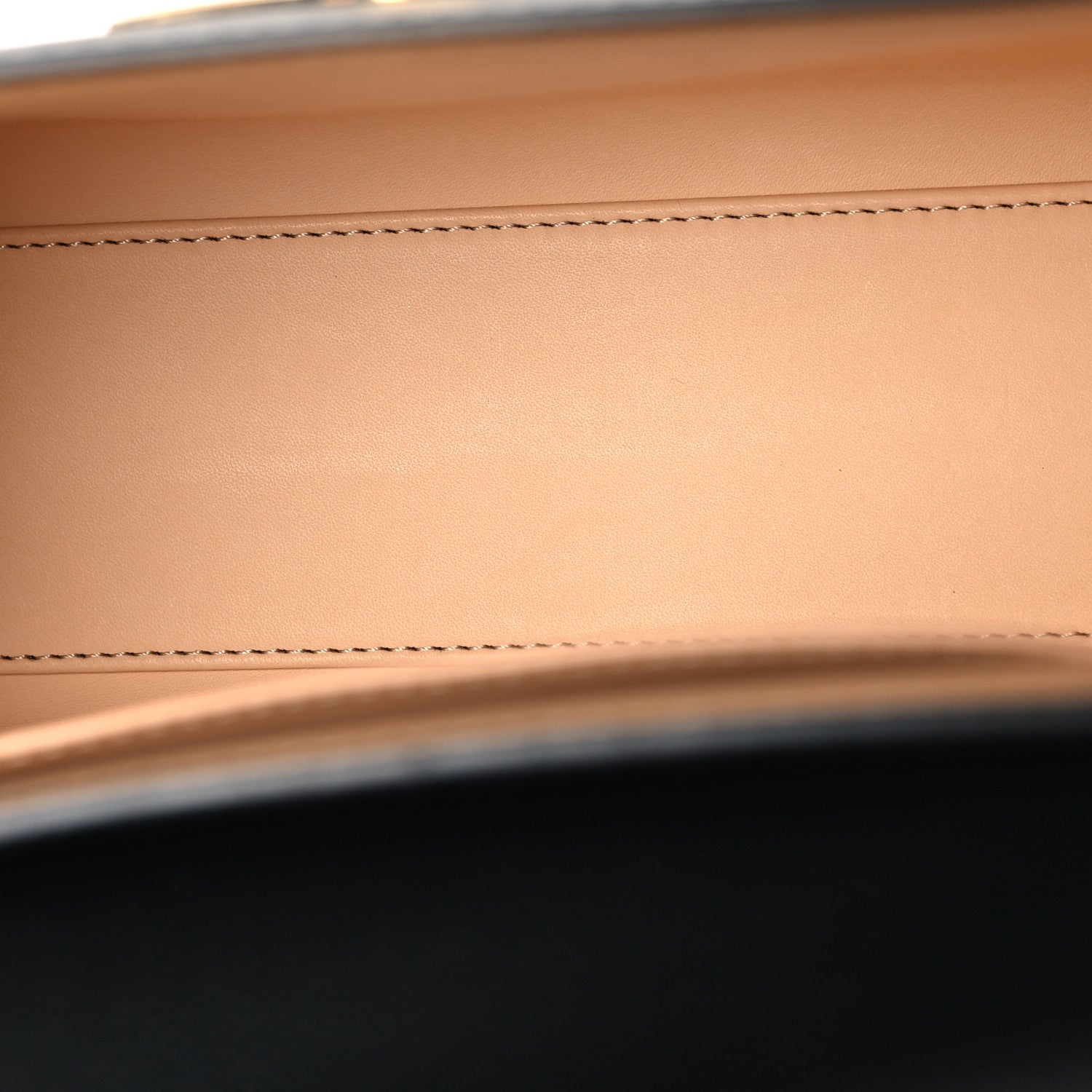 Carat Calfskin Gabrielle PM Black