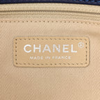 Calfskin Quilted Double Stitch Hamptons Clutch with Chain Blue
