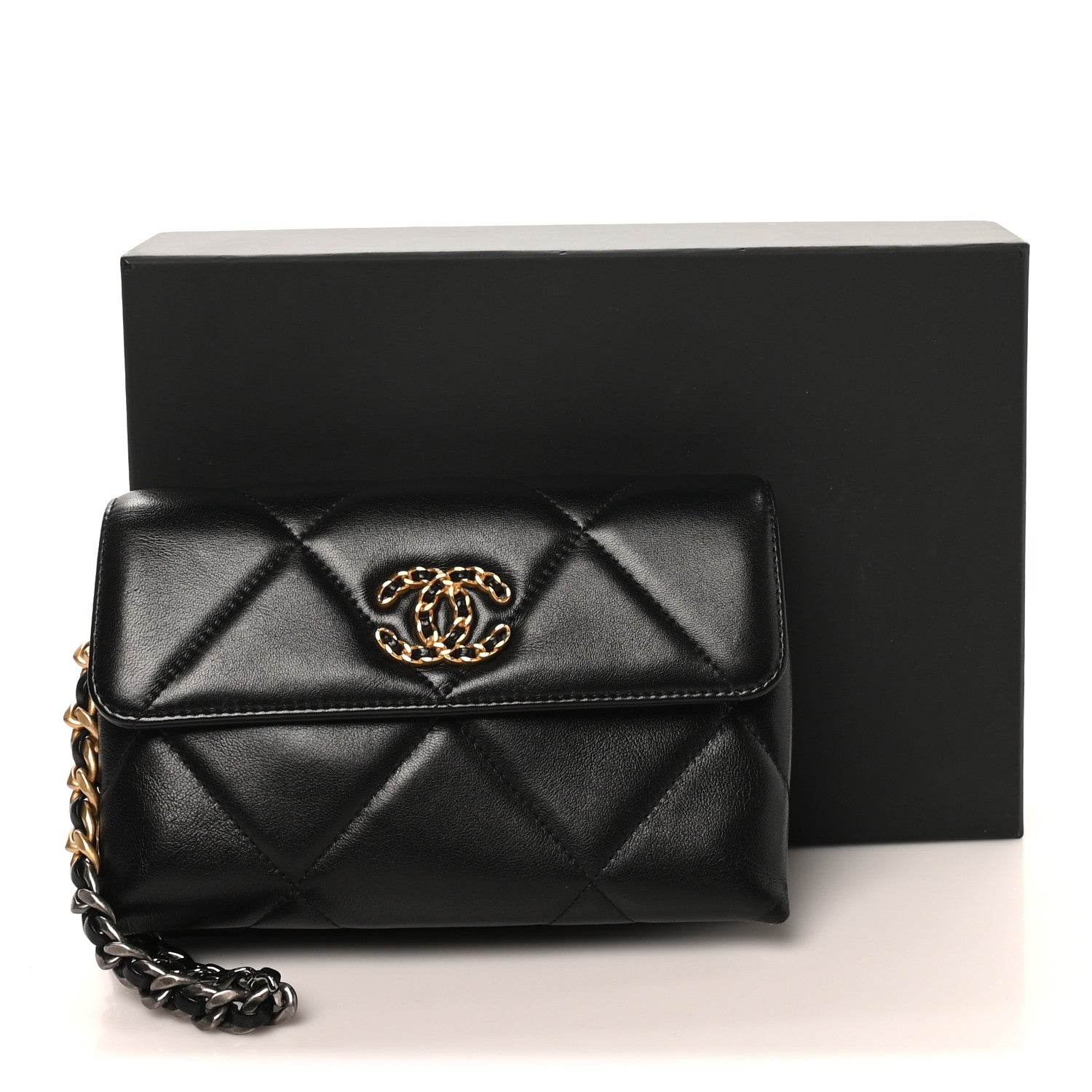 Lambskin Quilted Chanel 19 Flap Clutch Black