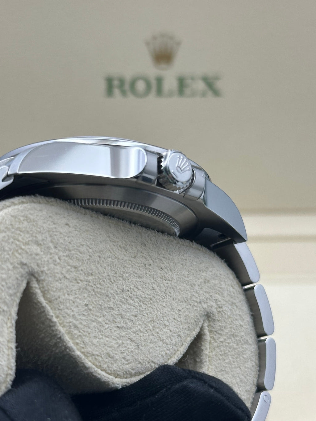Rolex Oyster Perpetual Explorer II  -  216570 bk