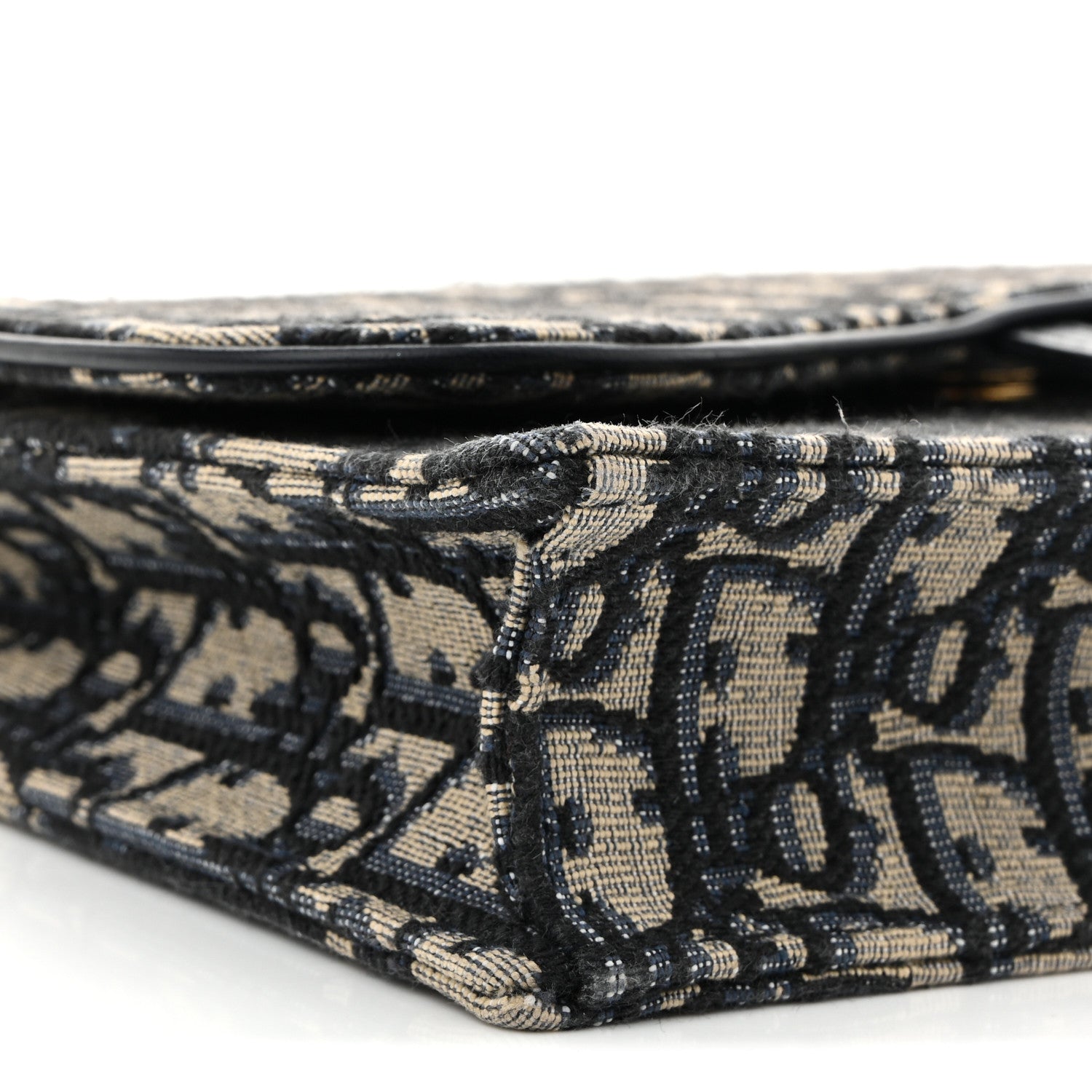 Oblique Saddle Chain Pouch Blue
