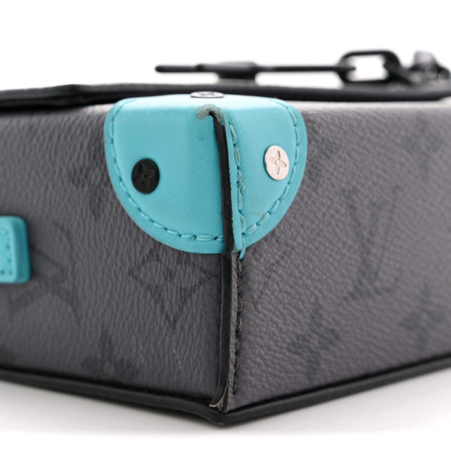 Reverse Monogram Eclipse Steamer Wearable Wallet Turquoise