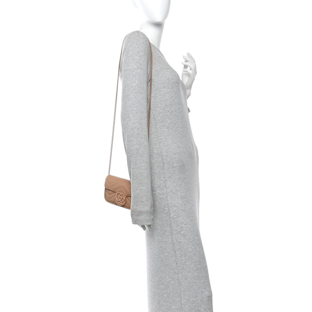 Calfskin Matelasse Monochrome Super Mini GG Marmont Shoulder Bag Camelia