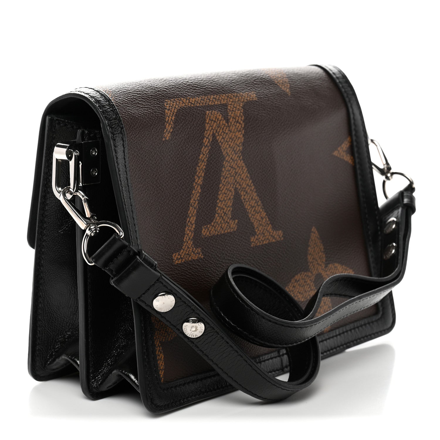 Reverse Monogram Giant Dauphine MM