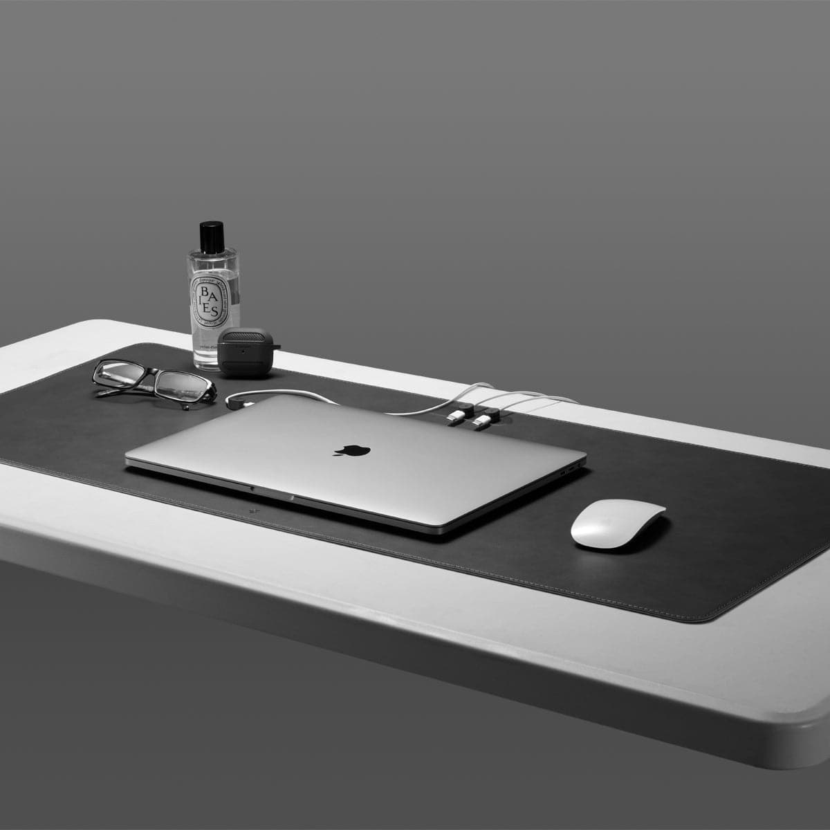 Magnetic Desk Pad | LD302M