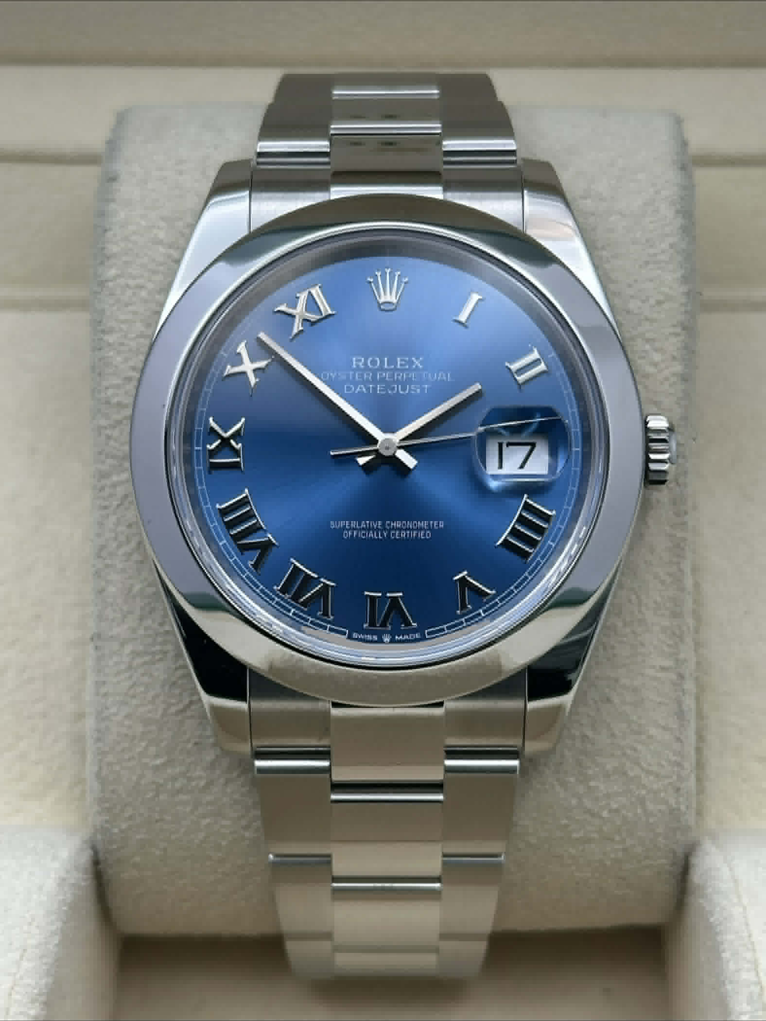 Rolex Steel Datejust 41  - Smooth Bezel - Blue Roman Dial - Oyster Bracelet - 126300