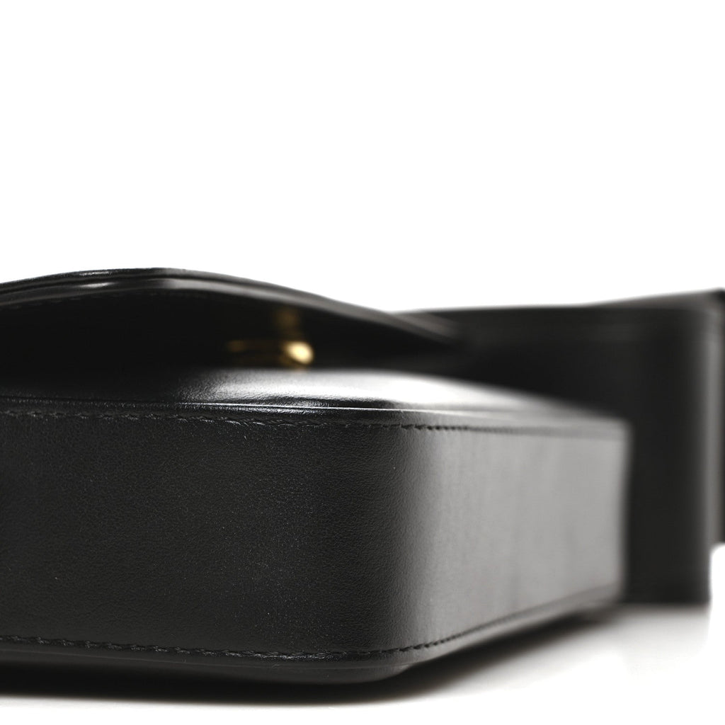 Smooth Calfskin Le Carinu Black