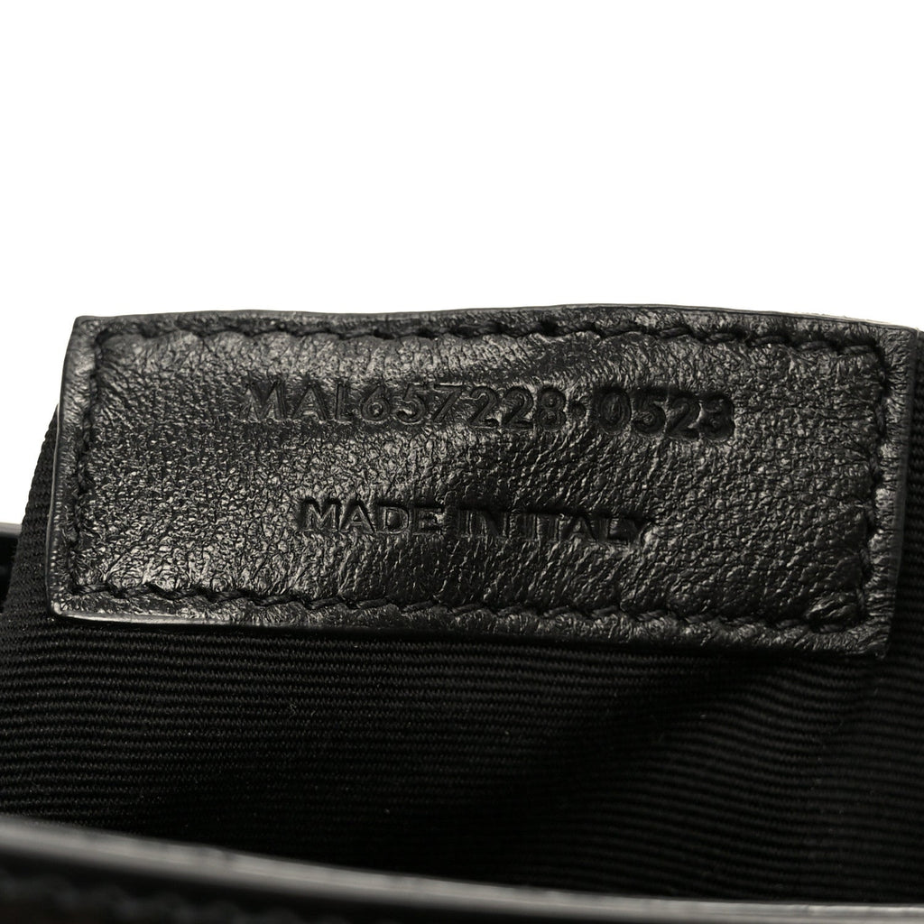 Patent Le 5 A 7 Monochrome Hobo Black