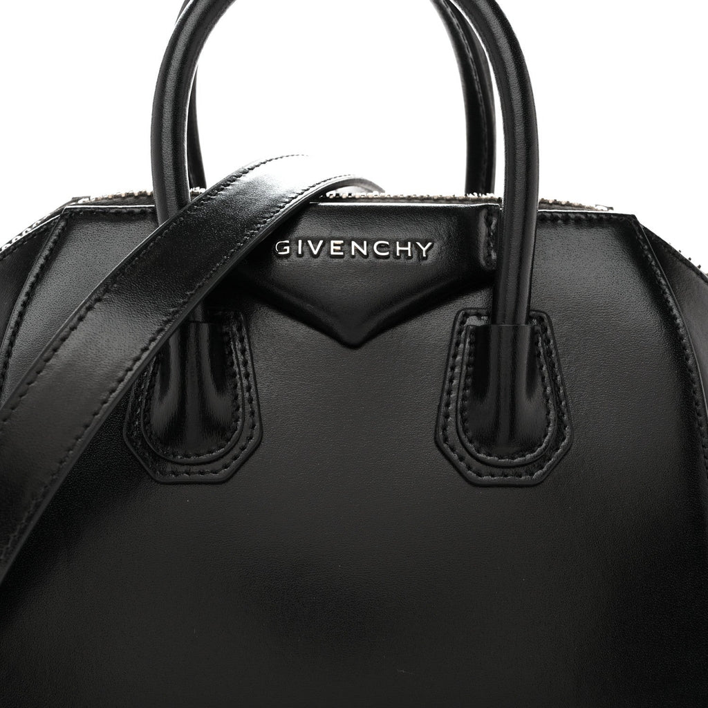 Shiny Lord Calfskin Mini Antigona Black