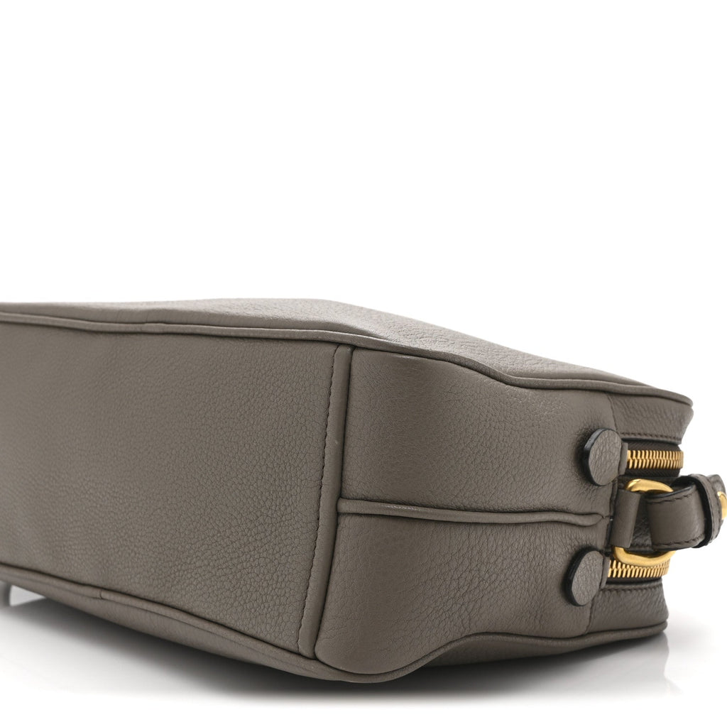Vitello Phenix Camera Bag Argilla