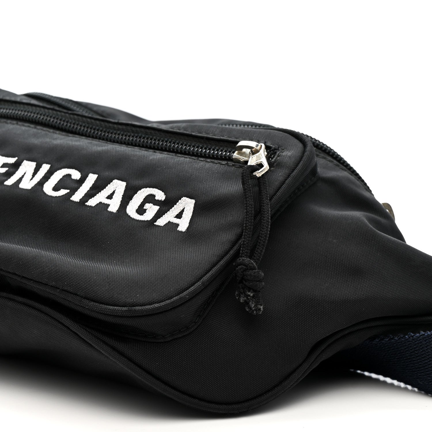 Recycled Sport Nylon Logo Embroidered Wheel Beltpack Black