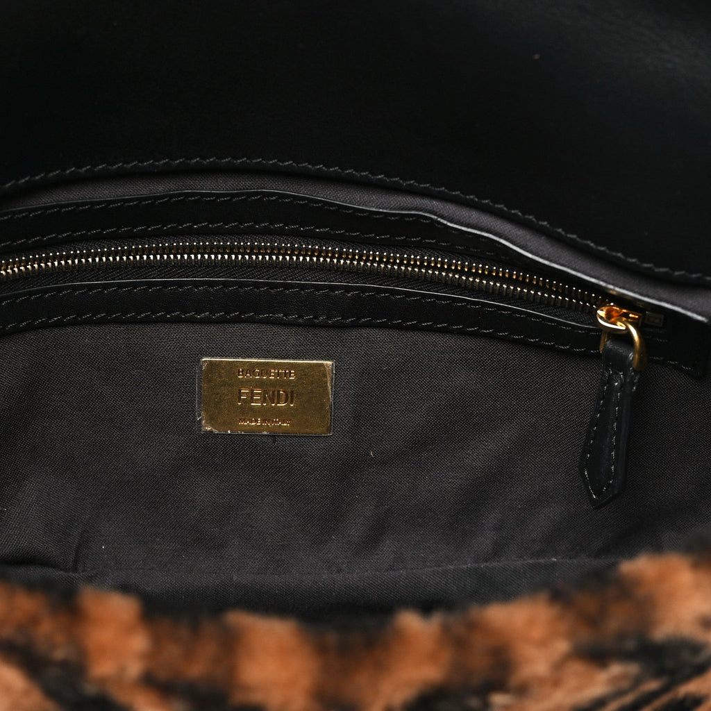 Shearling Vitello Dolce Macro FF 1974 Baguette Tobacco Black