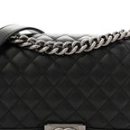 Caviar Quilted Medium Boy Flap Black