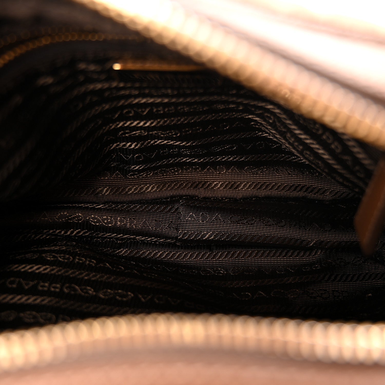 Tessuto Nylon Saffiano Re-Edition 1978 Messenger Bag Sughero