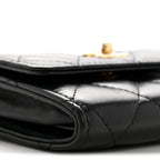 Lambskin Quilted Pearl Crush Clutch With Chain Black