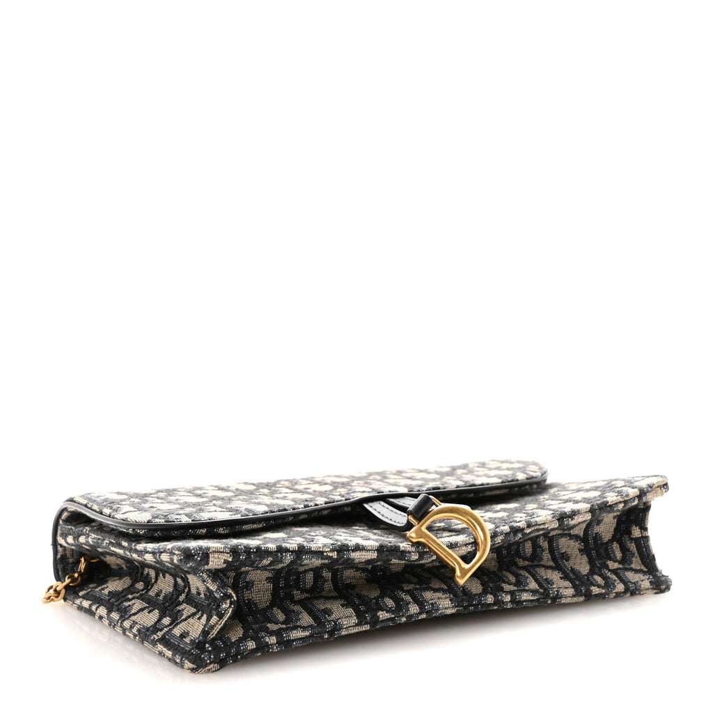 Oblique Saddle Chain Pouch Blue